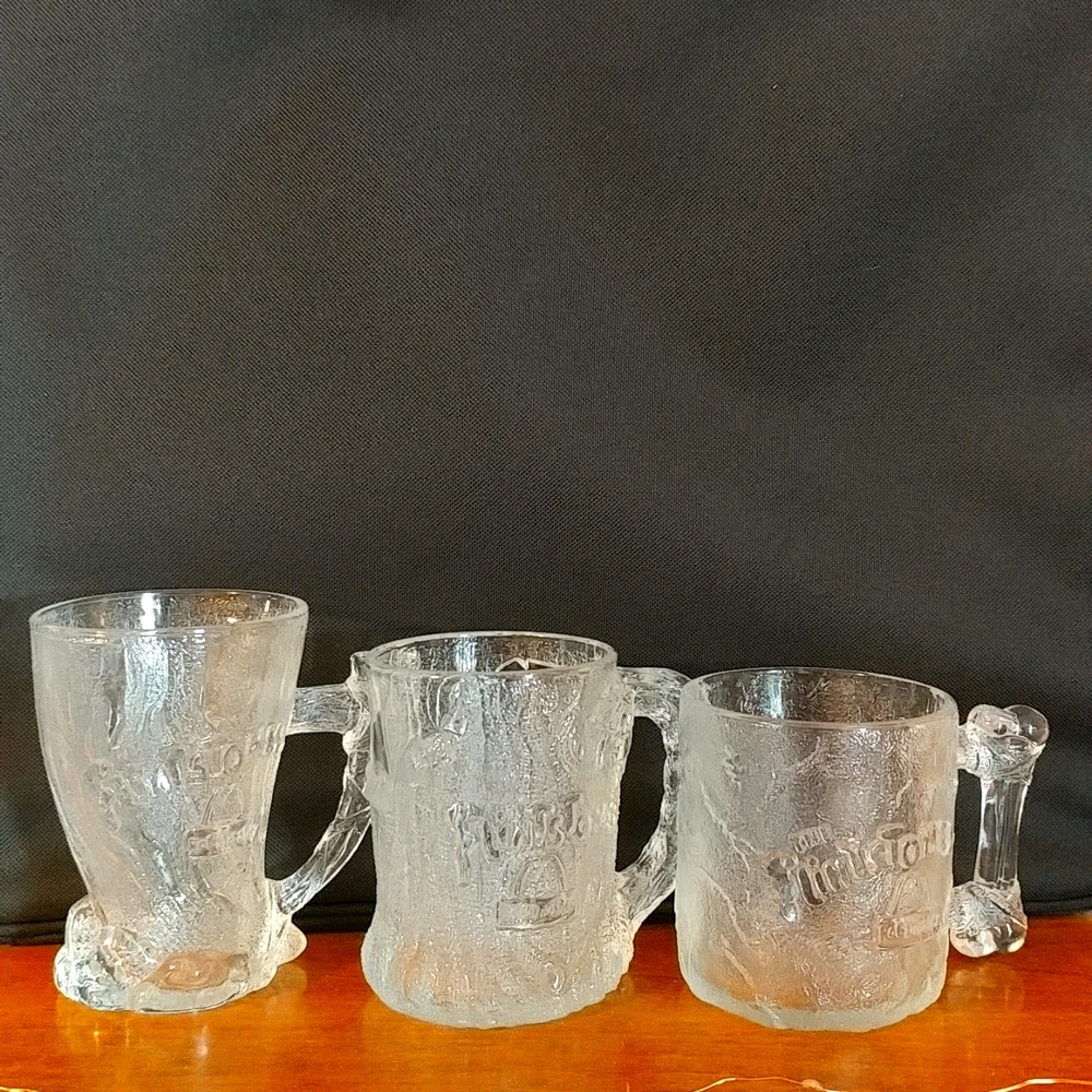 1993 The Flintstone's Rocdonald's Glass Cups set of 3